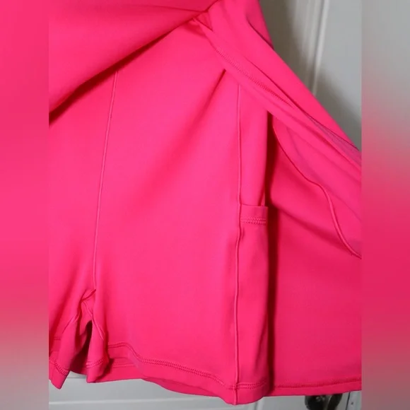 OFFLINE by AERIE Real Me Hugger Tennis Dress with Built-in Shorts Size M - Picture 6 of 12